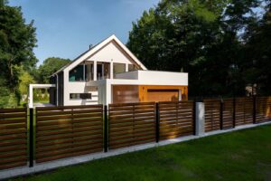 DC Fence Pros | How Climate Affects Fence Materials, What Works in Humid/Rainy vs Dry Climates? Fence Materials